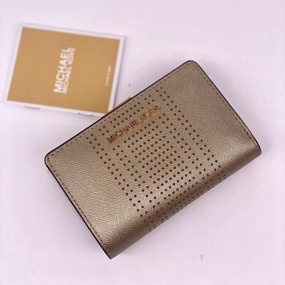 Michael Kors Gold Bifold Medium Wallet Pale Gold